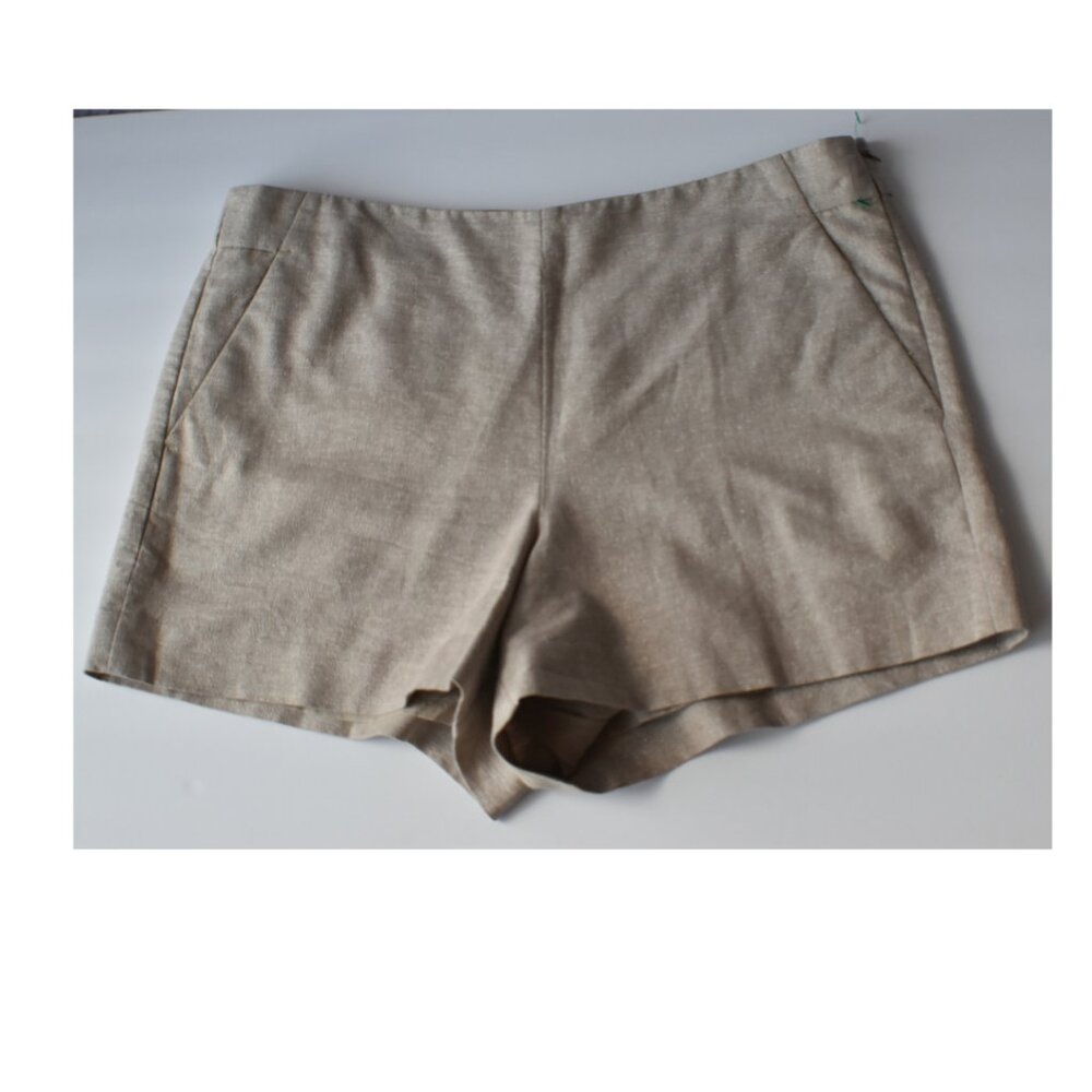 LOFT Women’s Casual Chino Shorts Size 8 | Preowned Summer Essential